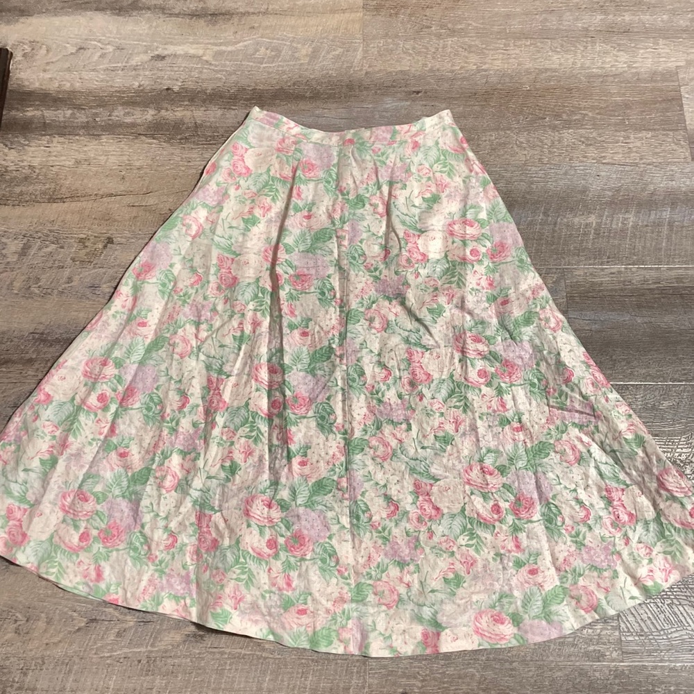 Women’s floral Ralph Lauren Skirt size 6